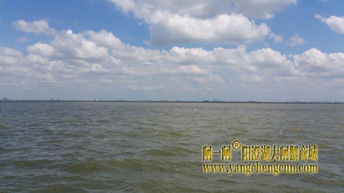 蓝天白云艳阳天