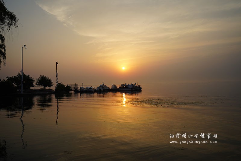 阳澄湖半岛看阳澄湖日出