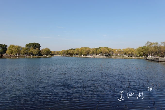莲池湖