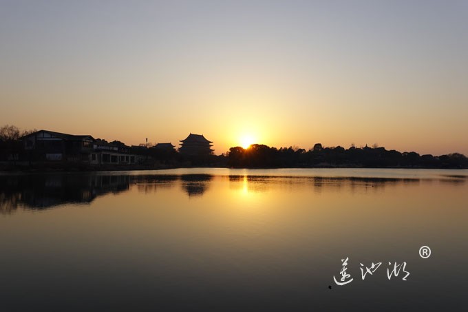 莲池湖-日落时分