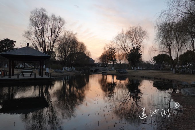 莲池湖-夕阳西下