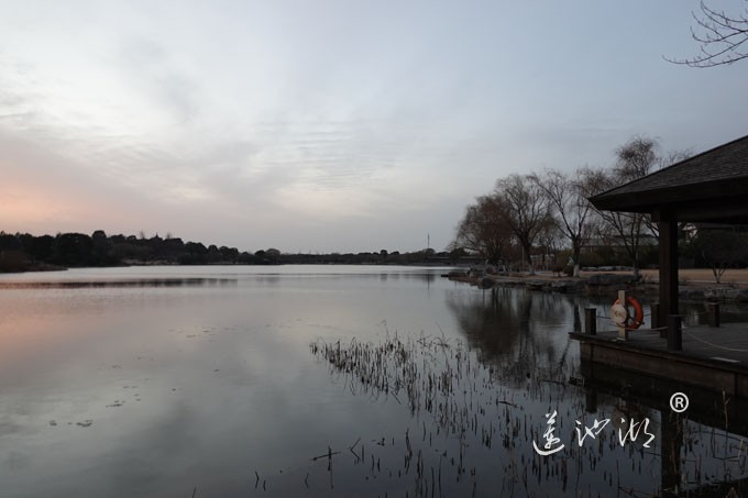 莲池湖-夕阳西下