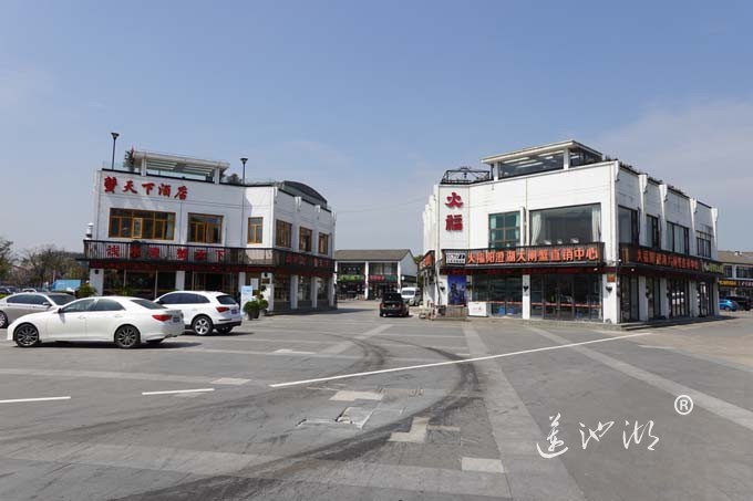 阳澄湖浅水湾商业街(图片)