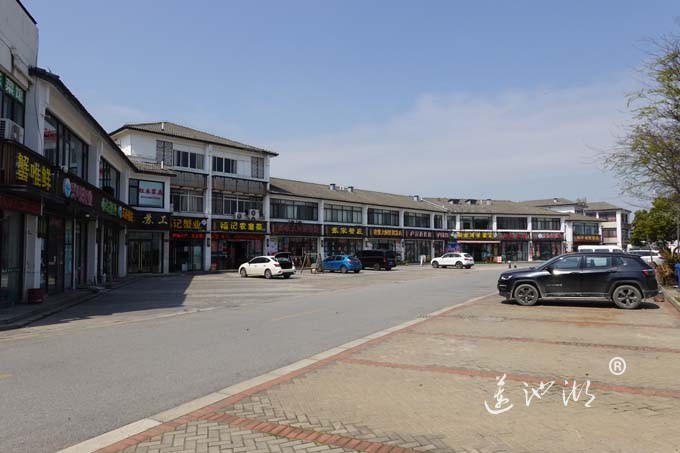 阳澄湖浅水湾商业街(图片)