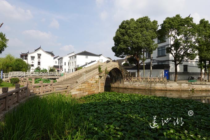 巴城镇有个绰墩山村