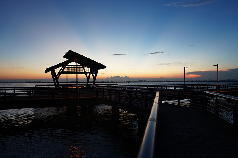 湖畔自行车道上的别样风情