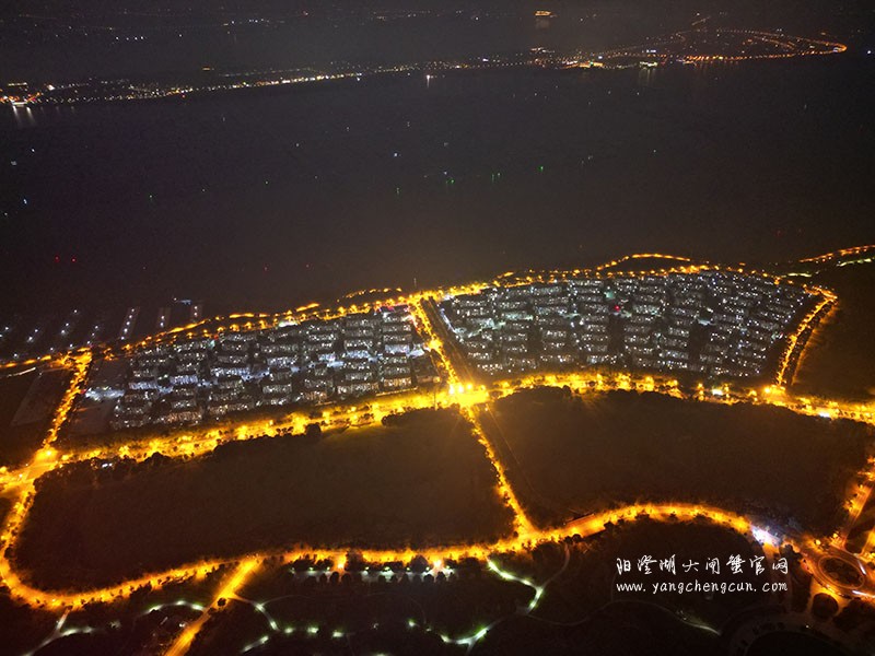 航拍夜幕下的阳澄湖半岛