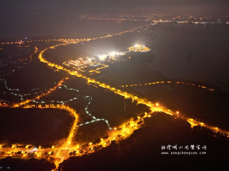 航拍夜幕下的阳澄湖半岛