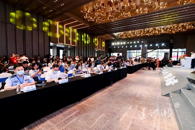 2021中国苏州阳澄湖大闸蟹开捕开幕仪式